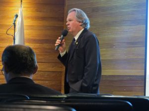 reitor-Valder-Steffen-da-Universidade-Federal-de-Uberlândia-UFU-300x225.jpg