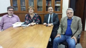 Reitora recebe vereador de São Carlos em seu gabinete. Foto: Divulgação.