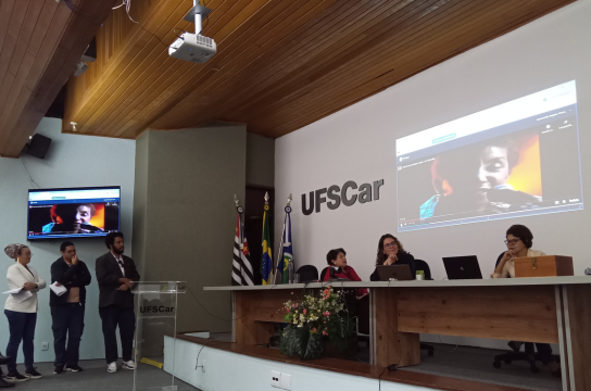 Apresentação da proposta do título de Doutora Honoris Causa à Leci Brandão.