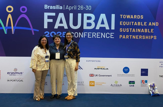 Ducinei Garcia, Maria de Jesus Dutra dos Reis e Andréia Businaro Forim na FAUBAI Conference. Foto: Acervo SRInter.